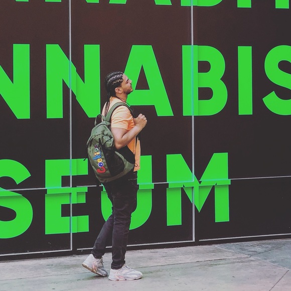 Meet your Posher, M - Picture 2 of 2